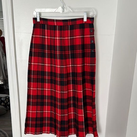 Preswick & Moore Red and Black Plaid Skirt - Picture 1 of 7